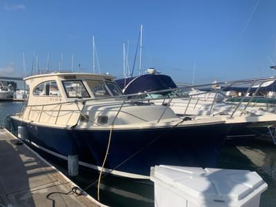 BOATZON | Mainship Pilot 30II Sedan 2004