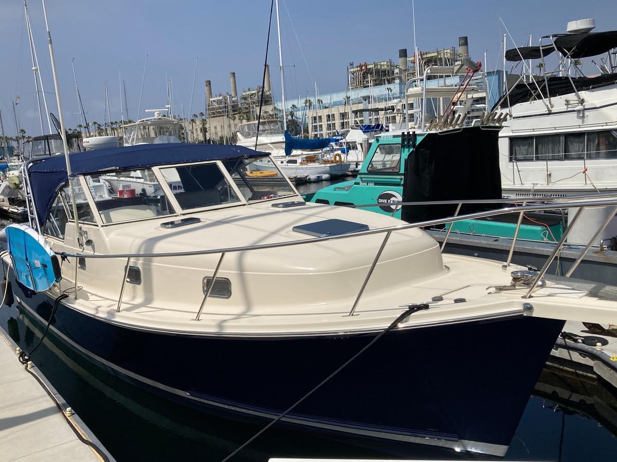 2004 Mainship Pilot 34 - Sold Boat