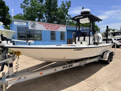 BOATZON | Majek 25 Xtreme 2022