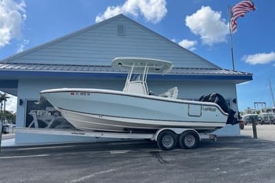BOATZON | Mako 236 Center Console 2021