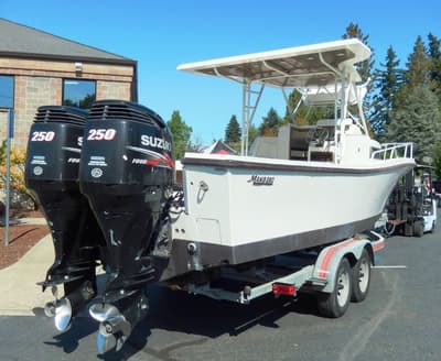 BOATZON | Mako 260 Walk Around 1989