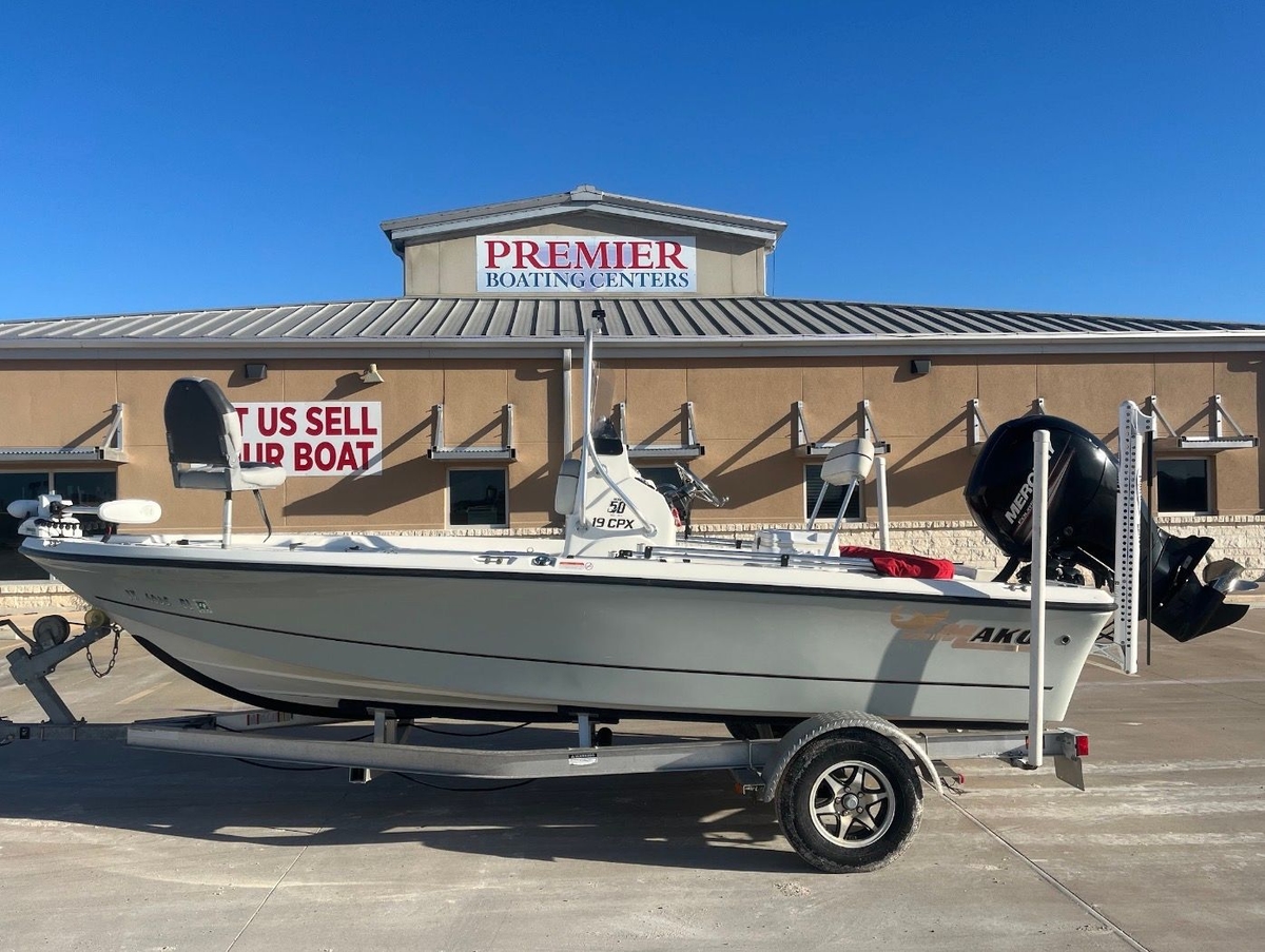 2017 Mako cpx19 - Sold Boat