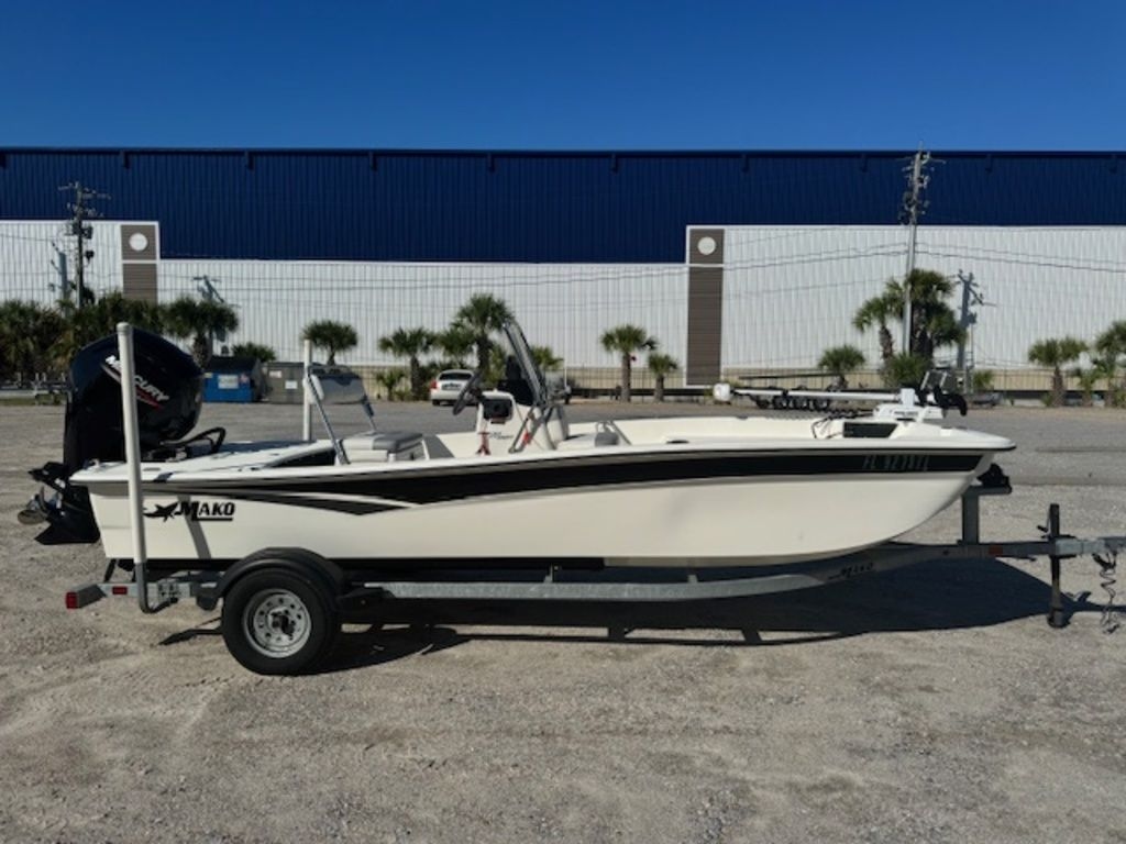 2023 Mako Pro Skiff 17 CC - Sold Boat