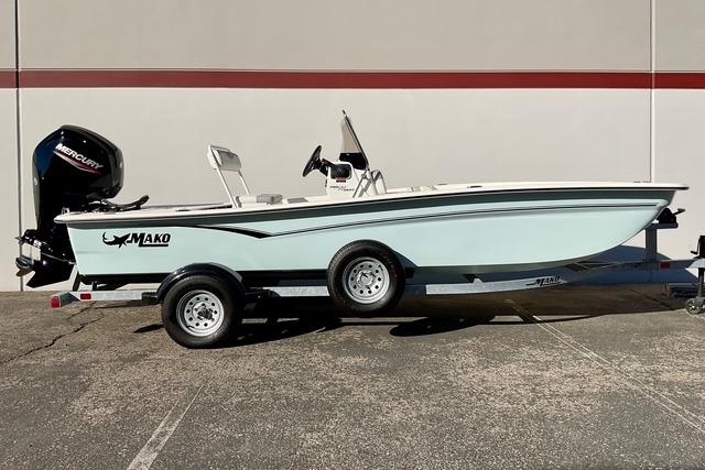2025 Mako Pro Skiff 17 CC - Sold Boat