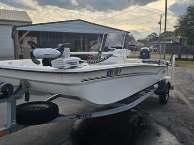 BOATZON | Mako Pro Skiff 17CC 2019 BOATZON | Mako Pro Skiff 17CC 2019