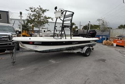 BOATZON | Mako Pro Skiff 19 CC Top Drive 2018