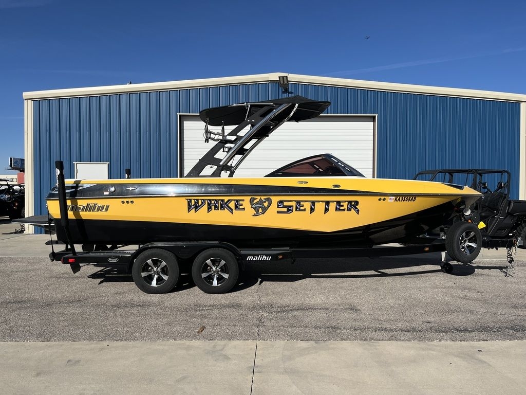 2012 Malibu 23 LSV - Sold Boat