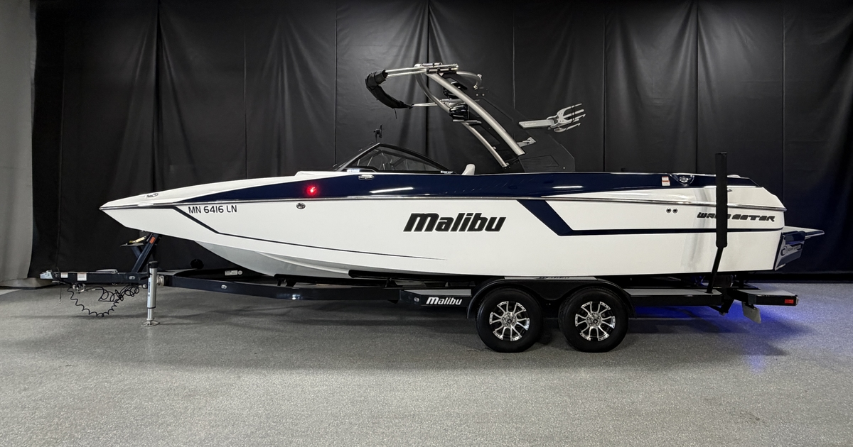 2017 Malibu 24MXZ - Sold Boat