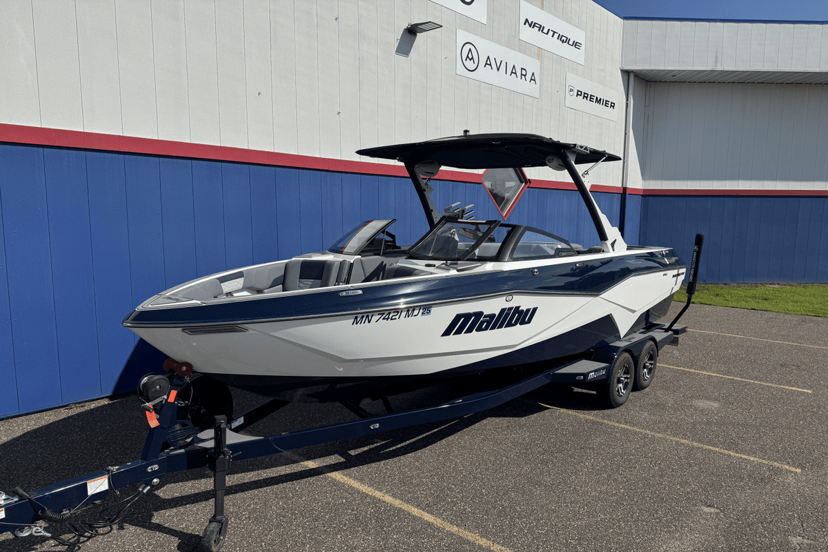 2023 Malibu 25 LSV - Sold Boat