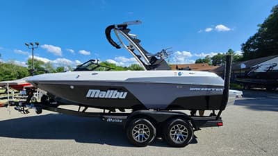 BOATZON | Malibu Boats 20 VTX 2023