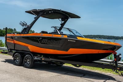 BOATZON | Malibu Boats 21 LX 2025