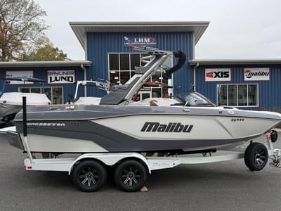 BOATZON | Malibu Boats 21 LX 2026