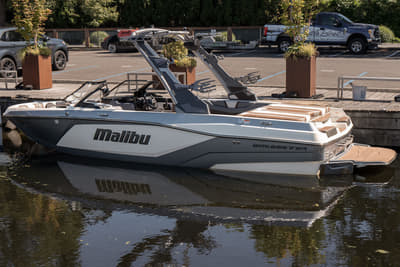BOATZON | Malibu Boats 21 LX 2026 BOATZON | Malibu Boats 21 LX 2026