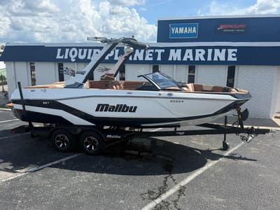BOATZON | Malibu Boats 21 LX 2027