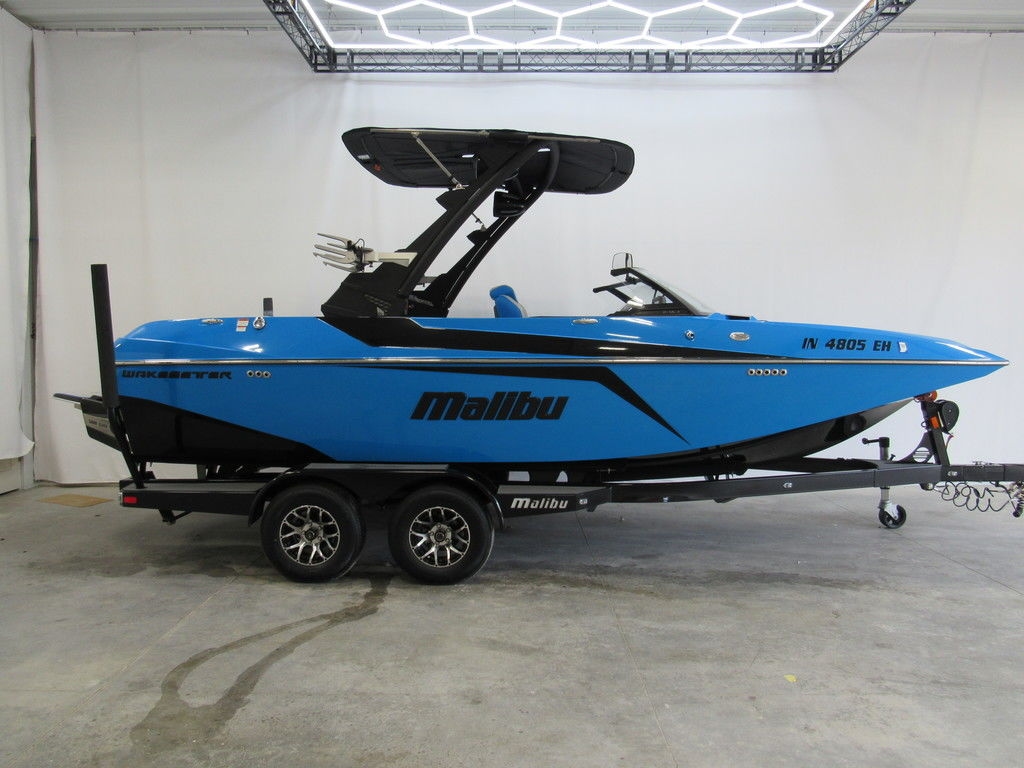 2021 Malibu Boats 21 MLX - Sold Boat