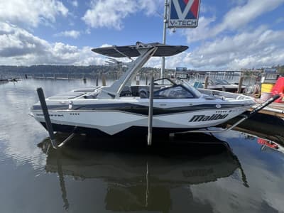 BOATZON | Malibu Boats 22 LSV 2023