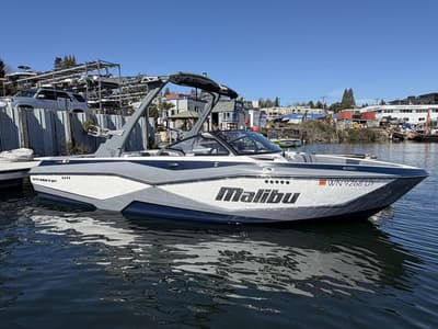 BOATZON | Malibu Boats 22 LSV 2025
