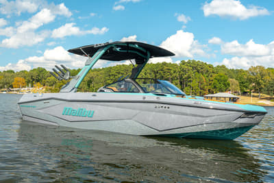BOATZON | Malibu Boats 22 LSV 2026
