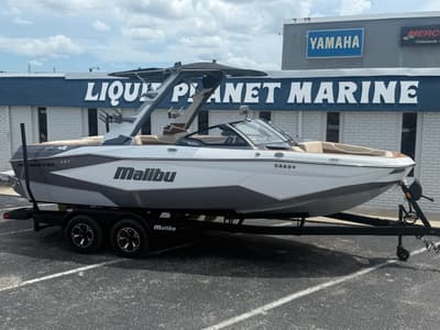 BOATZON | Malibu Boats 22 LSV 2027 BOATZON | Malibu Boats 22 LSV 2027
