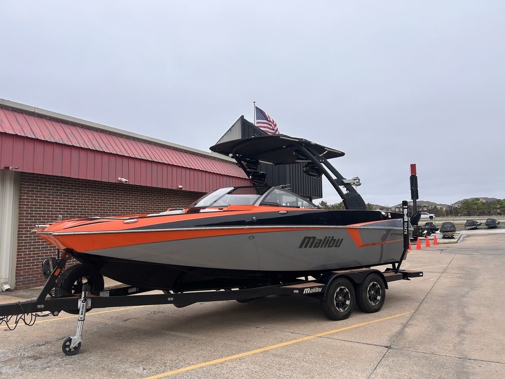 2018 Malibu Boats 22 MXZ - Sold Boat