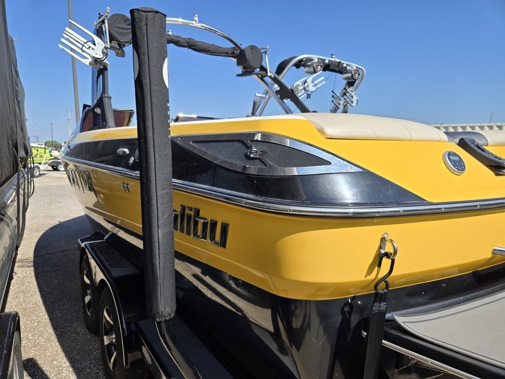 2012 Malibu Boats 23 LSV - Sold Boat