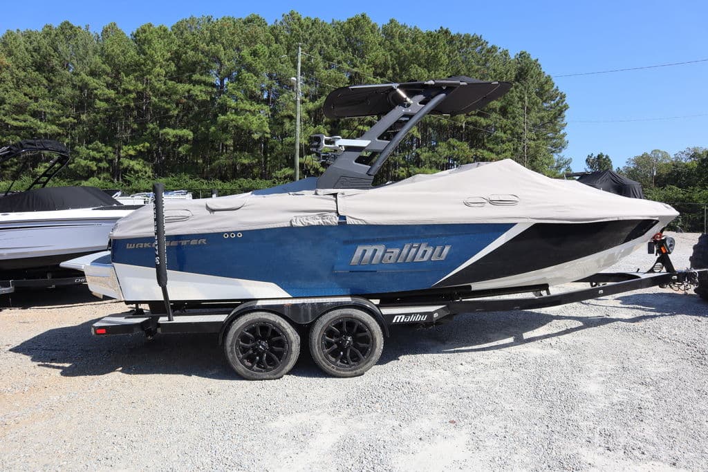 Malibu Boats 23 LSV 2018
