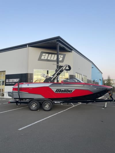 BOATZON | Malibu Boats 23 LSV 2021