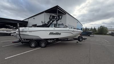 BOATZON | Malibu Boats 23 LSV 2021