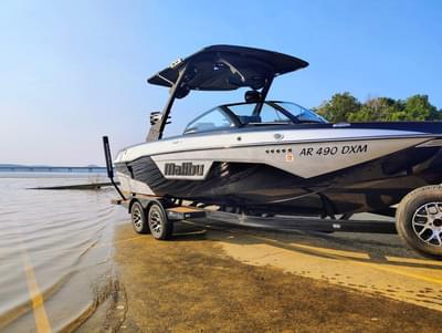 BOATZON | Malibu Boats 23 LSV 2023