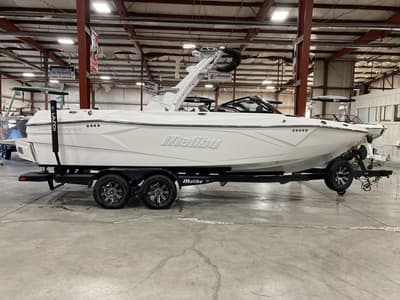 BOATZON | Malibu Boats 23 LSV 2025