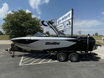 BOATZON | Malibu Boats 23 LSV 2026