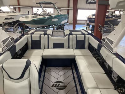 BOATZON | Malibu Boats 23 LSV 2026