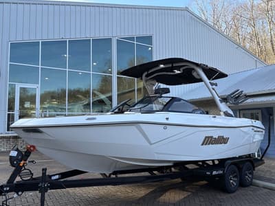 BOATZON | Malibu Boats 23 LSV 2026