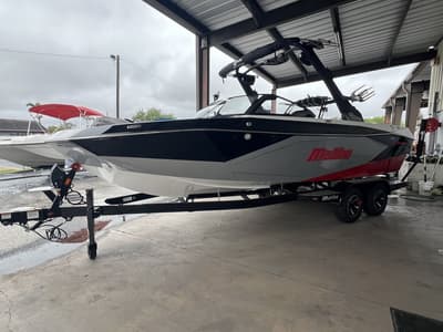 BOATZON | Malibu Boats 23 LSV 2026