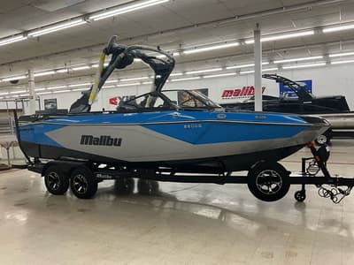 BOATZON | Malibu Boats 23 LSV 2026