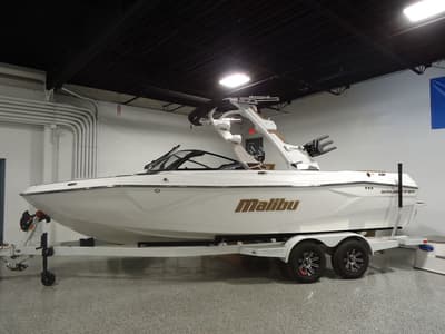 BOATZON | Malibu Boats 23 LSV 2026