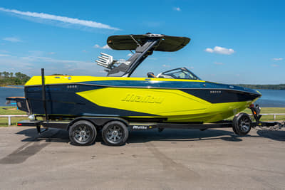 BOATZON | Malibu Boats 23 LSV 2026
