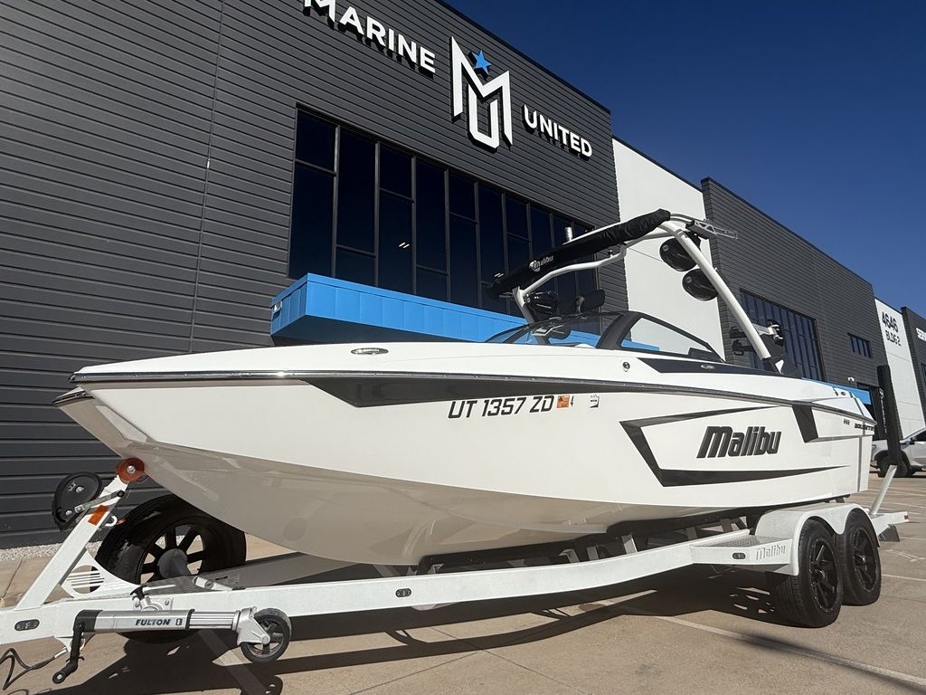 2021 Malibu Boats 23 MXZ - Sold Boat