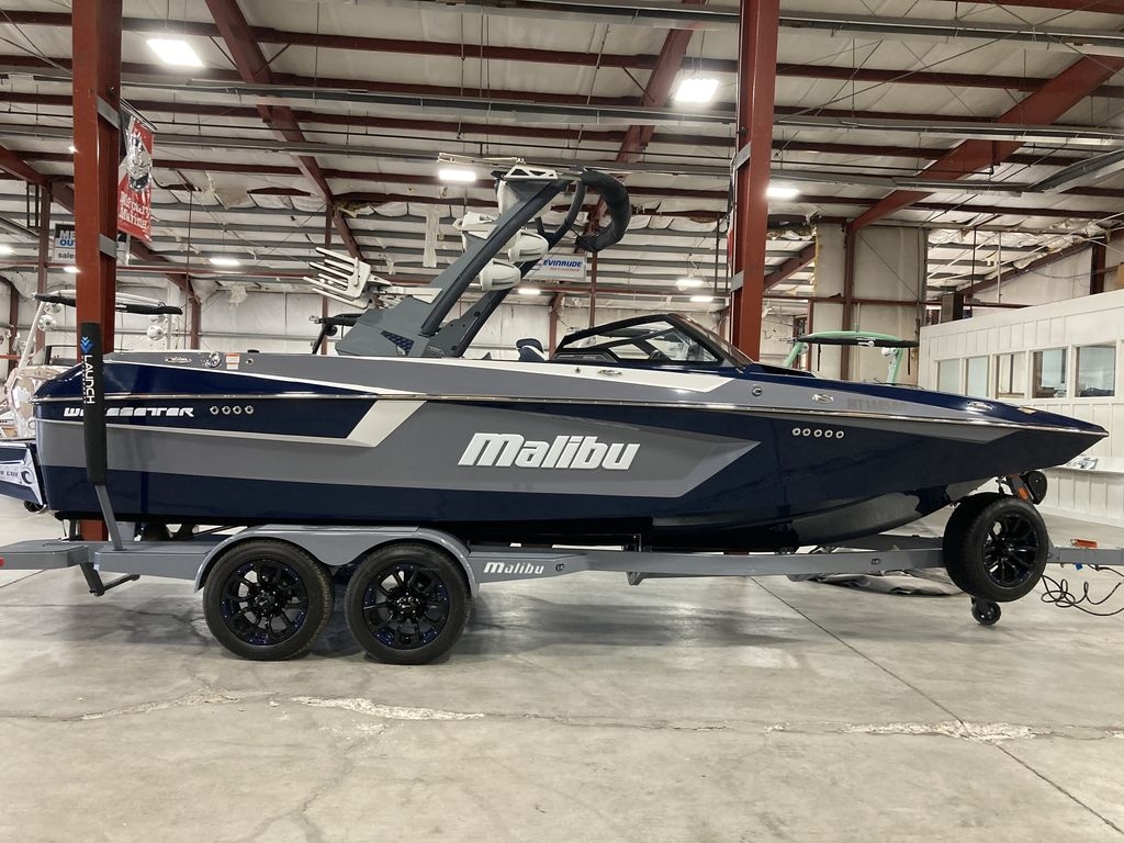 2022 Malibu Boats 23 MXZ - Sold Boat