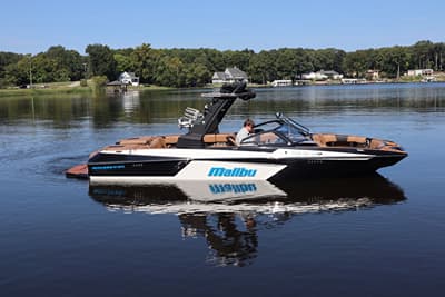 BOATZON | Malibu Boats 24 MXZ 2021