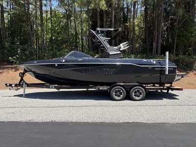 BOATZON | Malibu Boats 25 LSV 2019