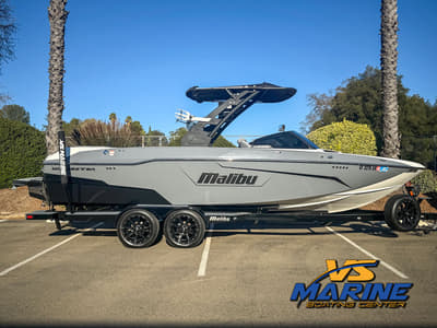 BOATZON | Malibu Boats 25 LSV 2020