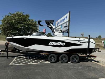 BOATZON | Malibu Boats 25 LSV 2026
