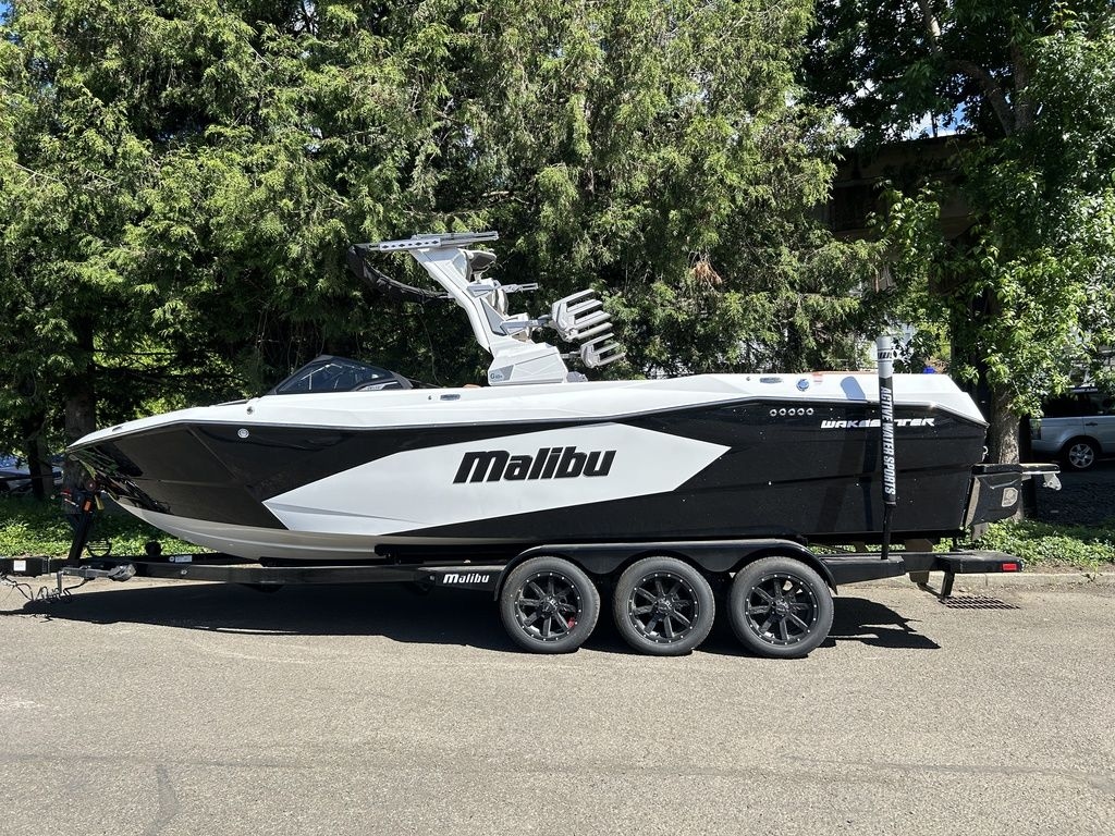2024 Malibu Boats 26 LSV - Sold Boat