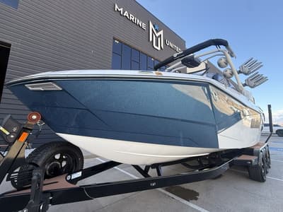 BOATZON | Malibu Boats 26 LSV 2024