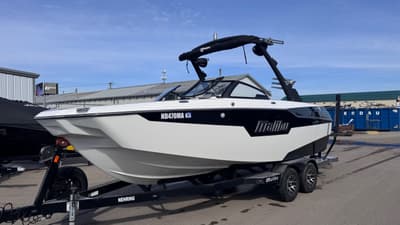 BOATZON | Malibu Boats M220 2022