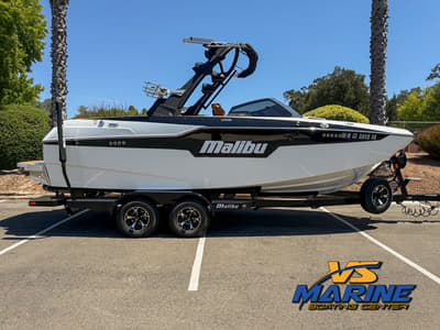 BOATZON | Malibu Boats M220 2023