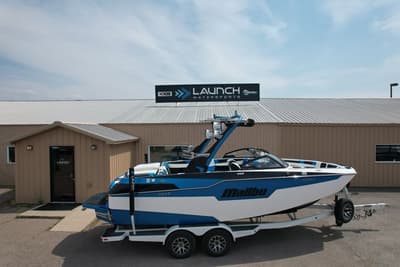 BOATZON | Malibu Boats M220 2023