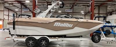 BOATZON | Malibu Boats M230 2025