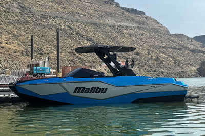 BOATZON | Malibu Boats M230 2025